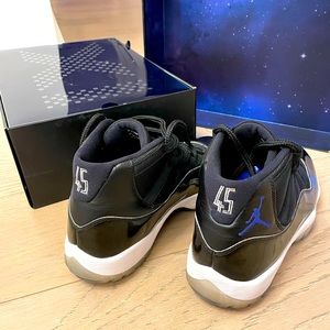 Air Jordan 11 Retro ‘Space Jam’ 2016